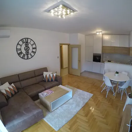 公寓 Apartman Astoria 特雷比涅