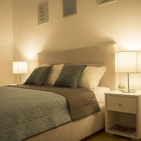 Apartman Astoria * 特雷比涅