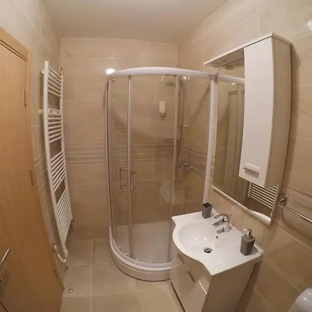 Apartman Astoria * 特雷比涅